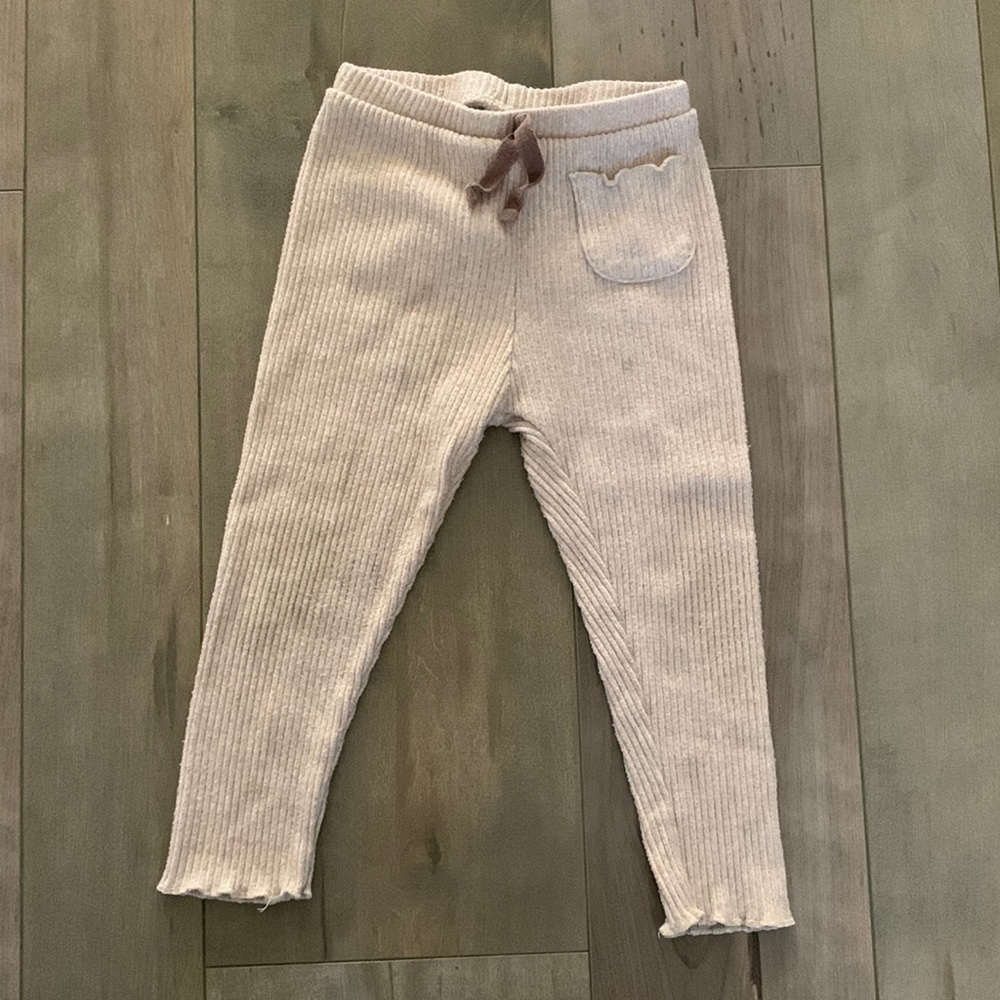 Zara ribbed beige pants | 3T |